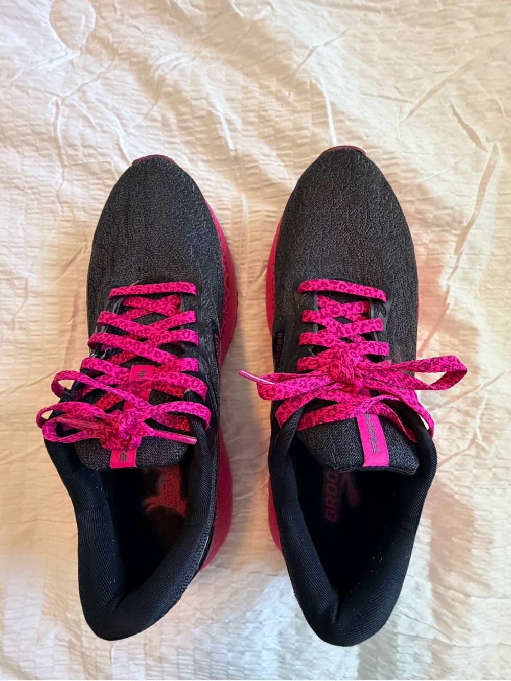 Brooks Women's Black and Hot Pink Sneakers. - Picture 2 of 4